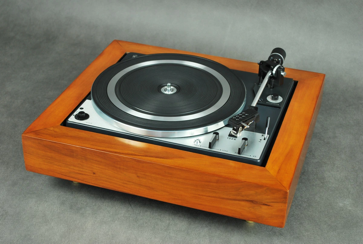 Dual 1226 apple tree veneer